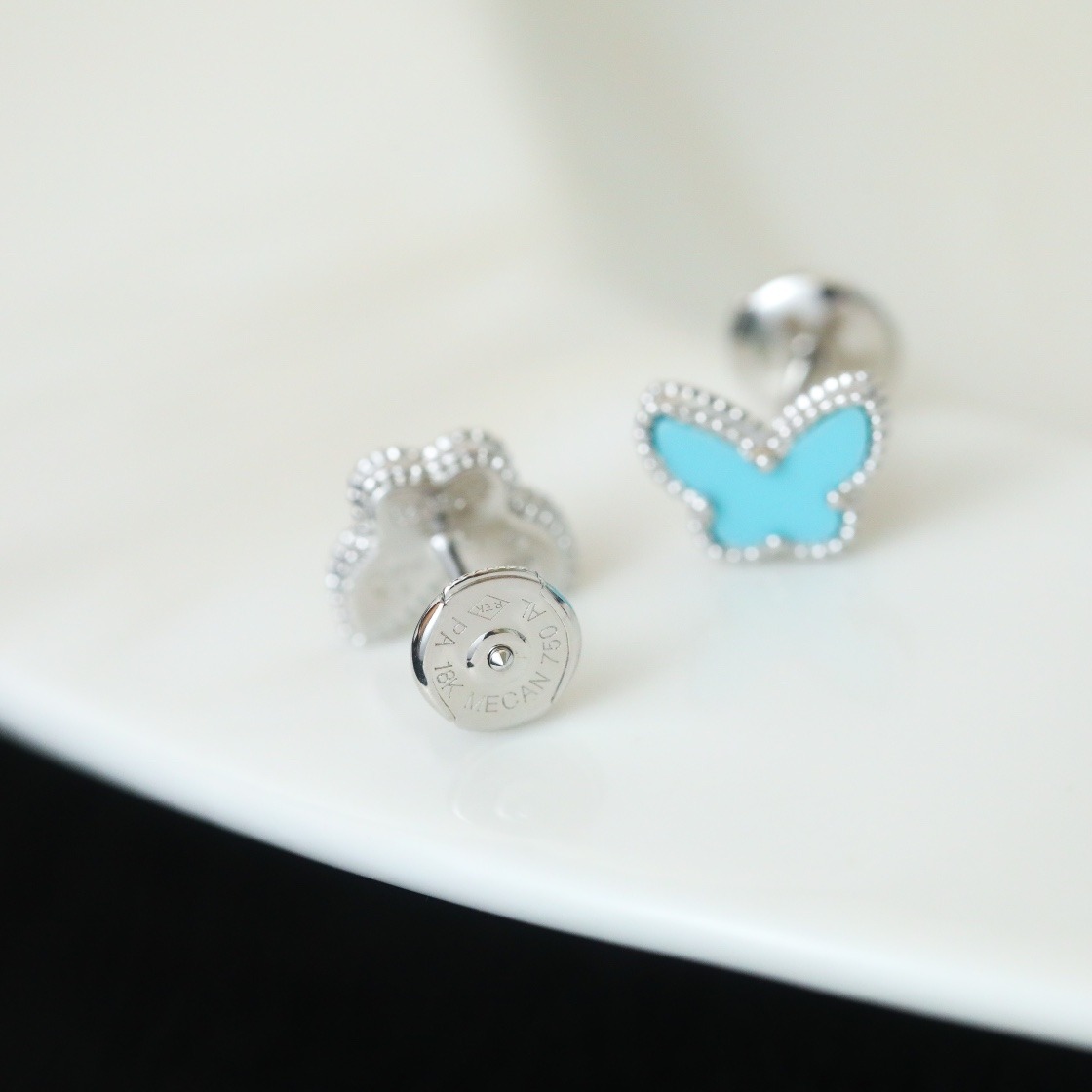 반클리프 나비 귀걸이