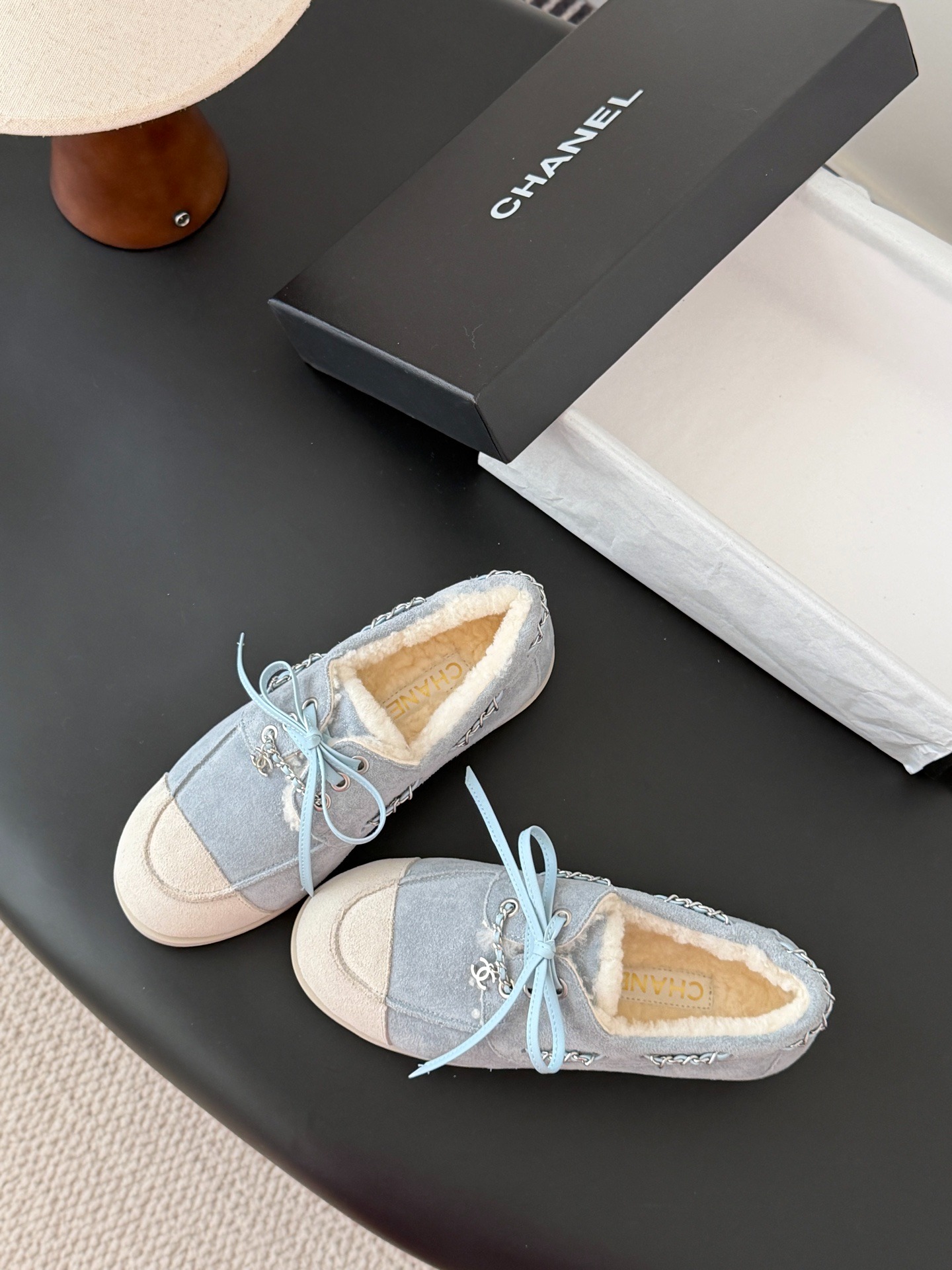 샤넬 26C 신상 스니커즈