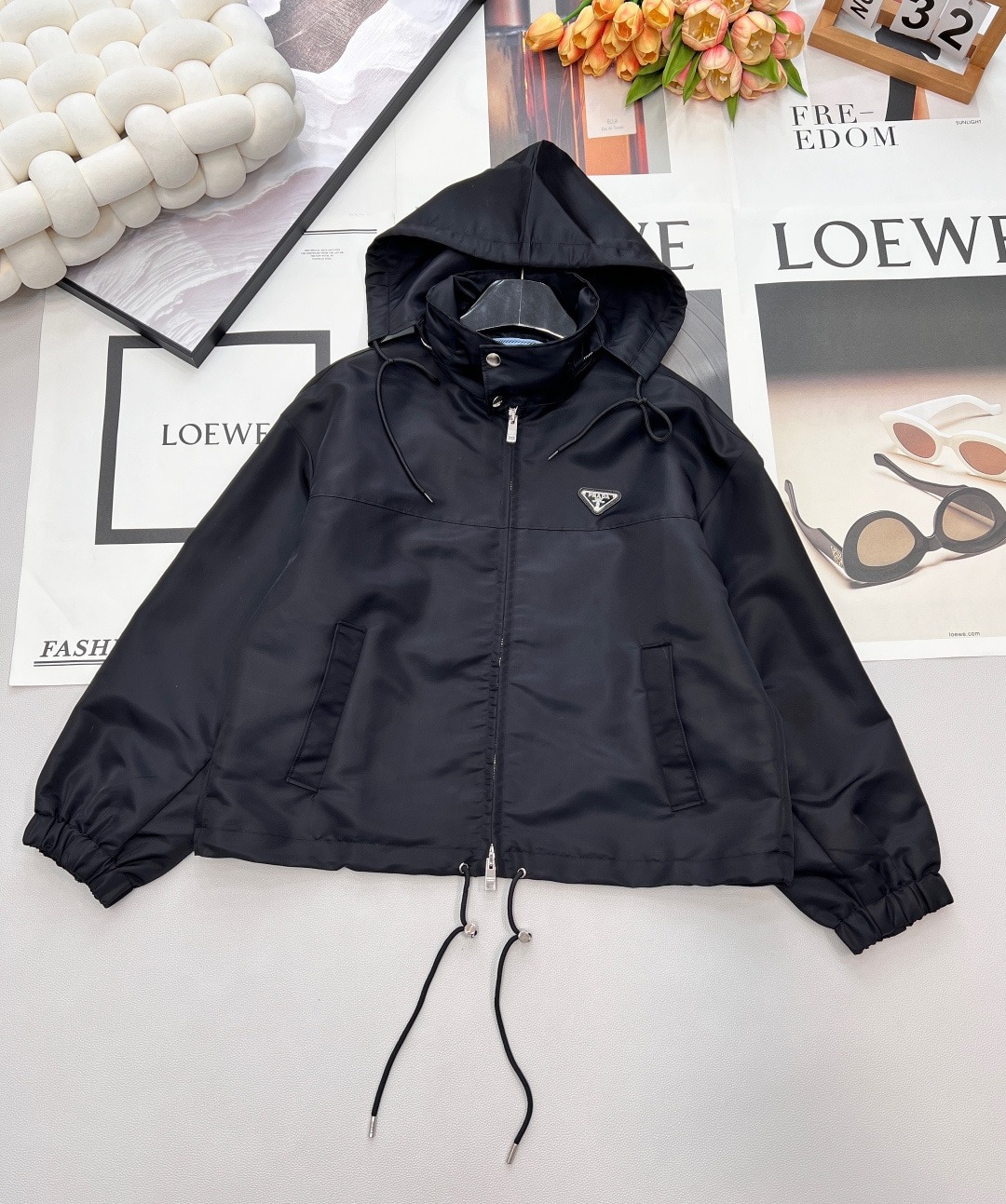 프라다 26 신상 후드 바람막이 점퍼