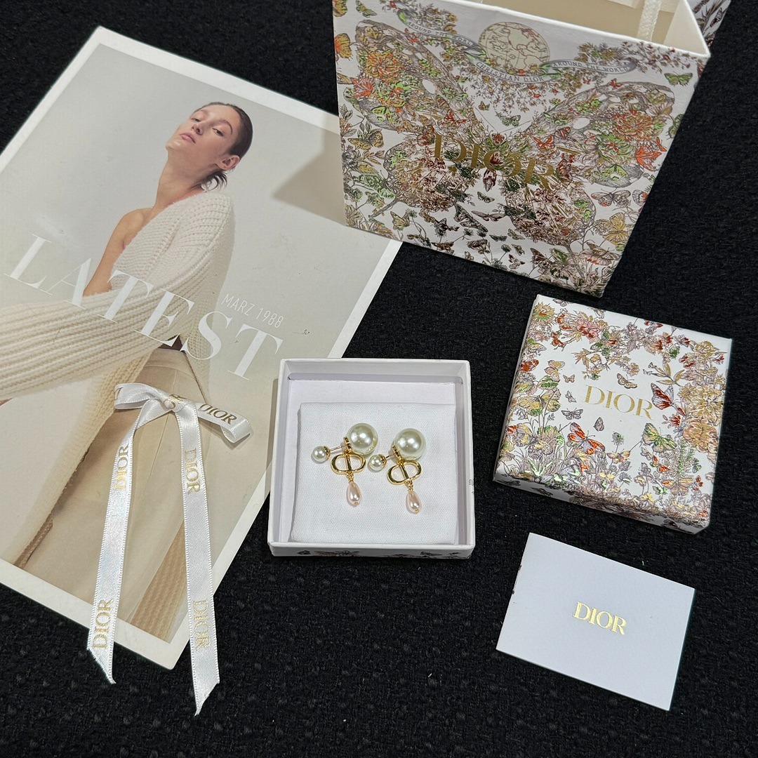 디올올 CD 핑크 진주 귀걸이