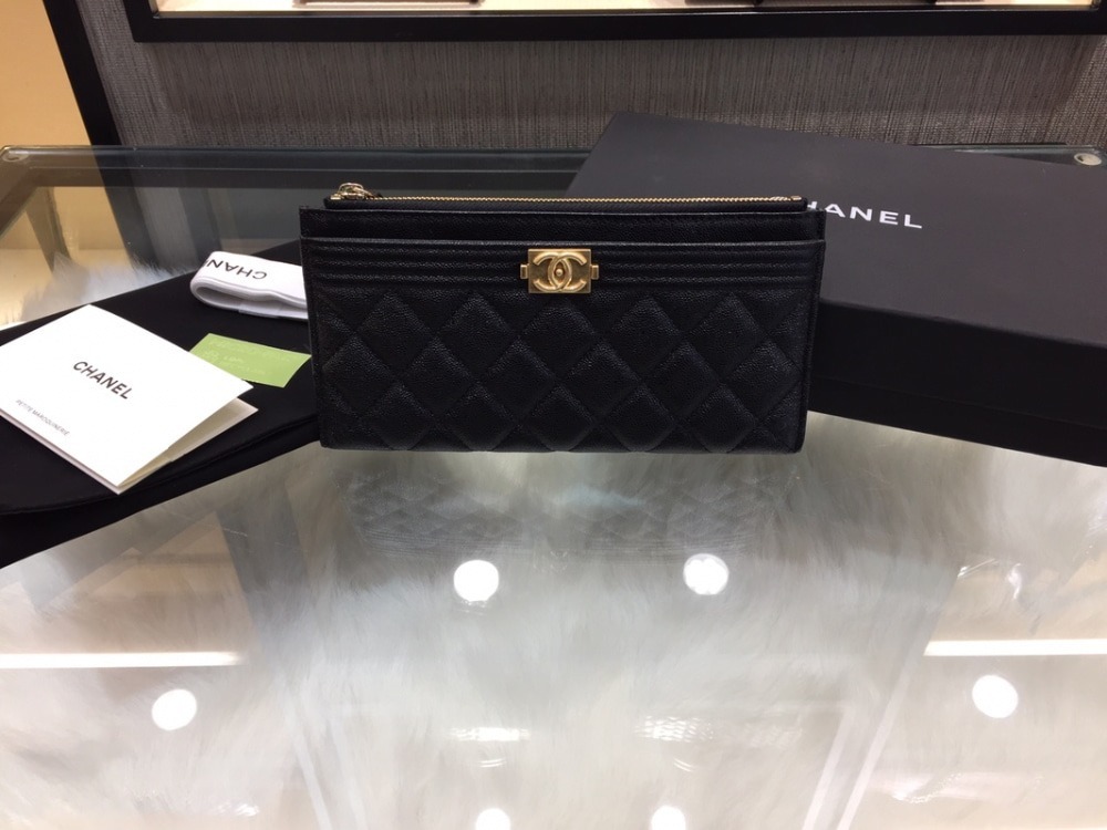 샤넬 보이샤넬 지퍼 장지갑 