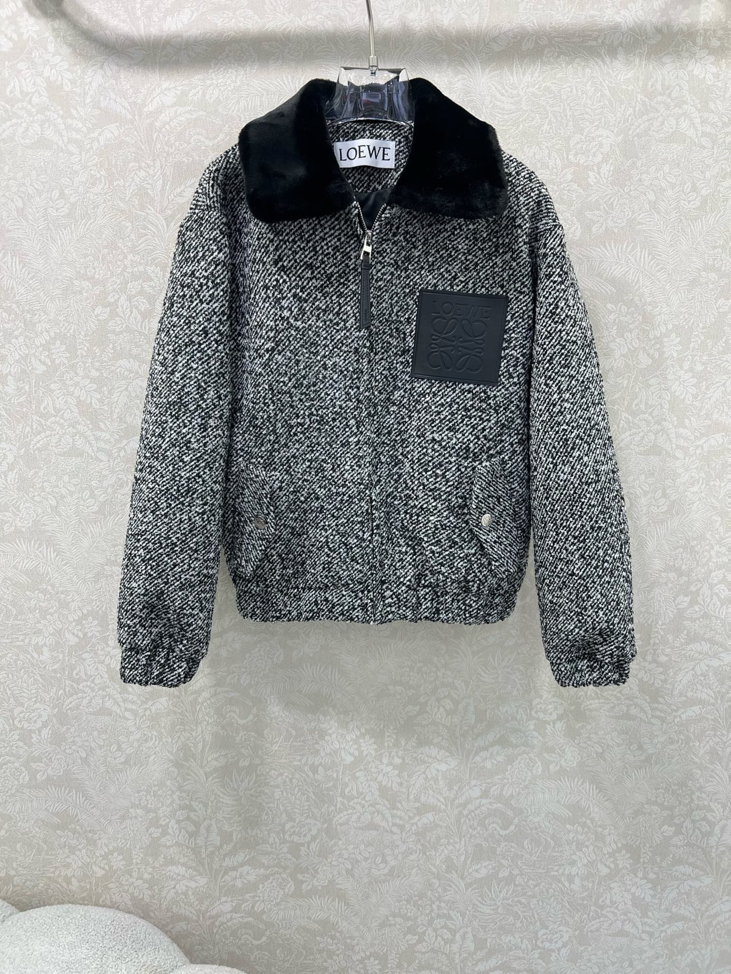 로에베 25 신상 울모직 봄버 재킷