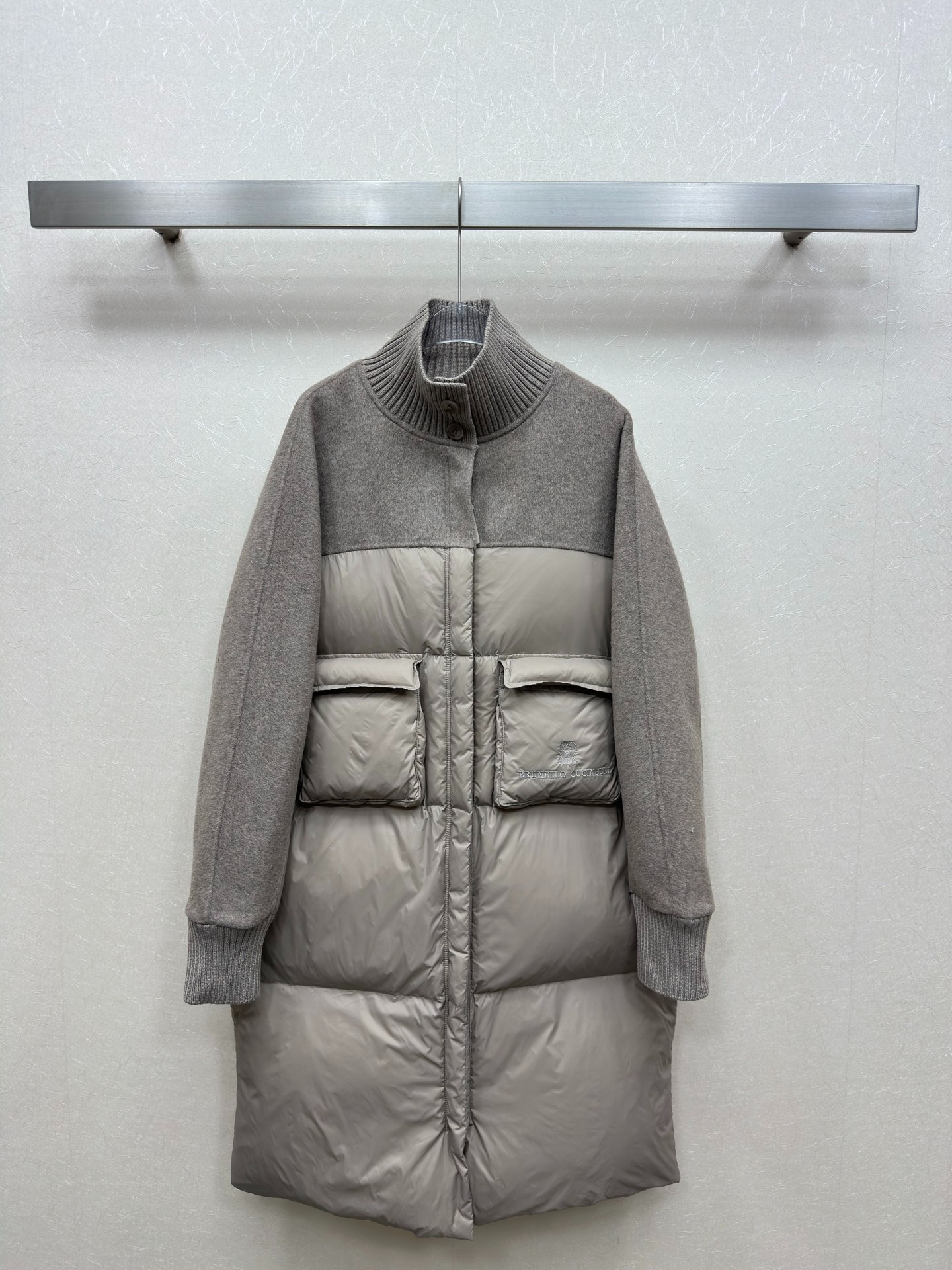 브루넬로쿠치넬리쿠치넬리 신상 스탠드카라 롱패딩