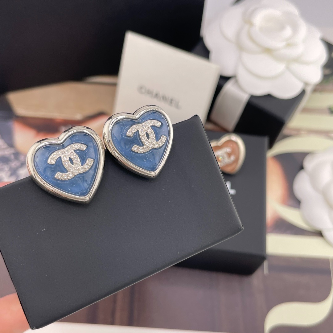 샤넬 하트 이어링