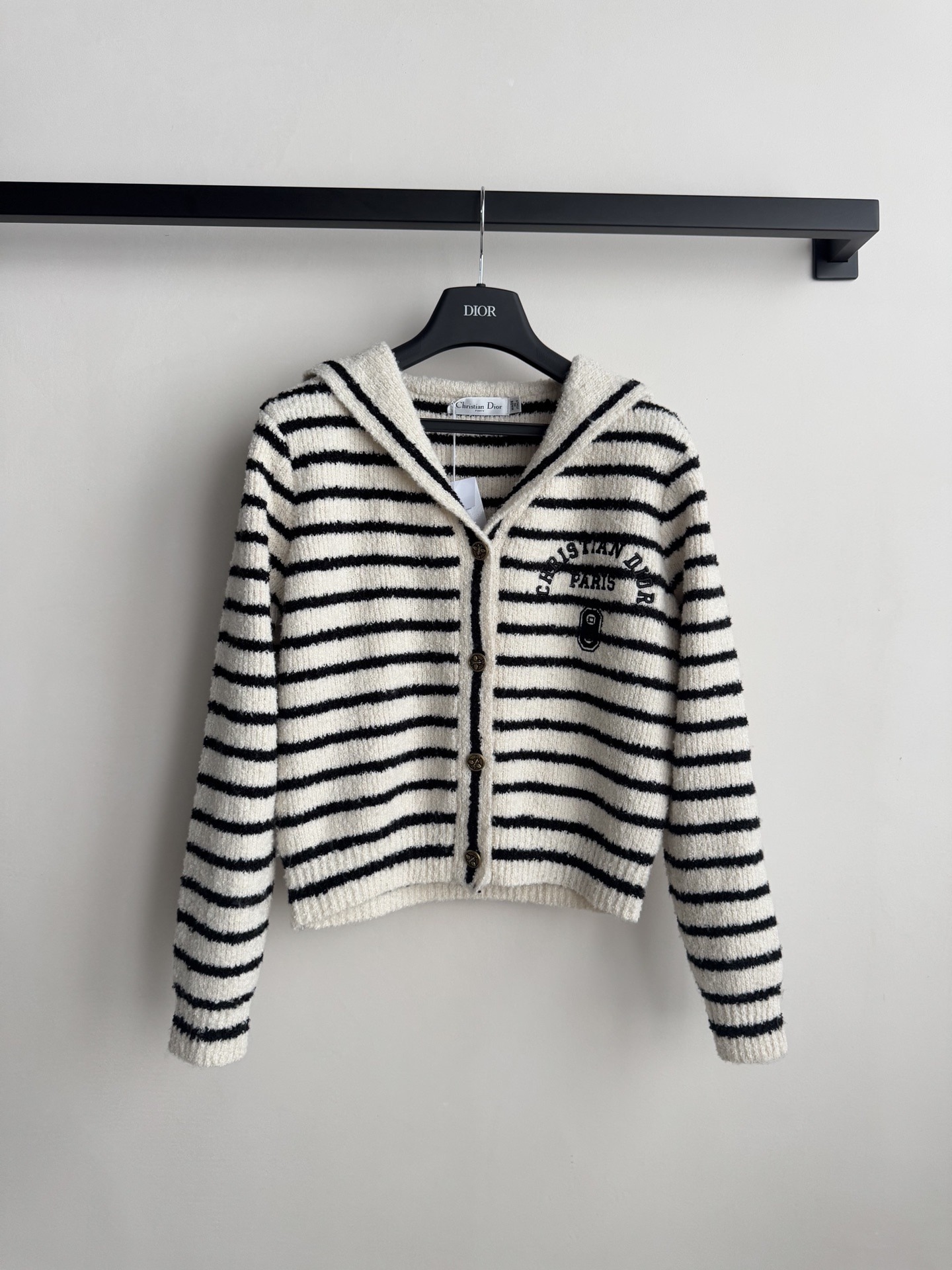 디올 신상 마린 숄 스트라이프 카디건