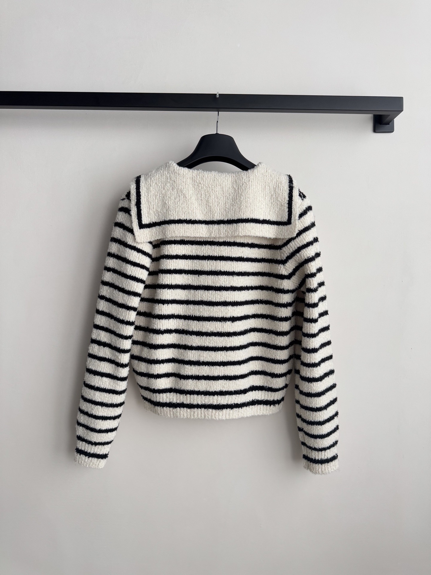 디올 신상 마린 숄 스트라이프 카디건