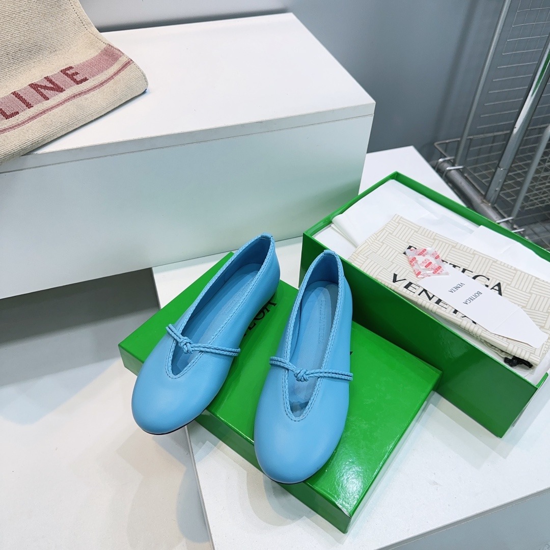 보테가베네타 26 신상 플랫 메리제인 단화