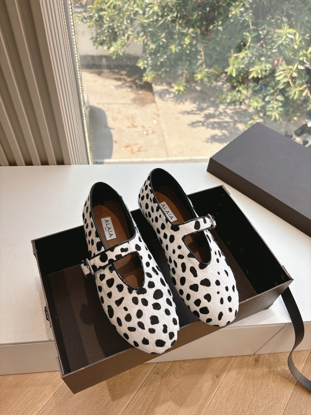 알라이아 26 신상 플랫슈즈