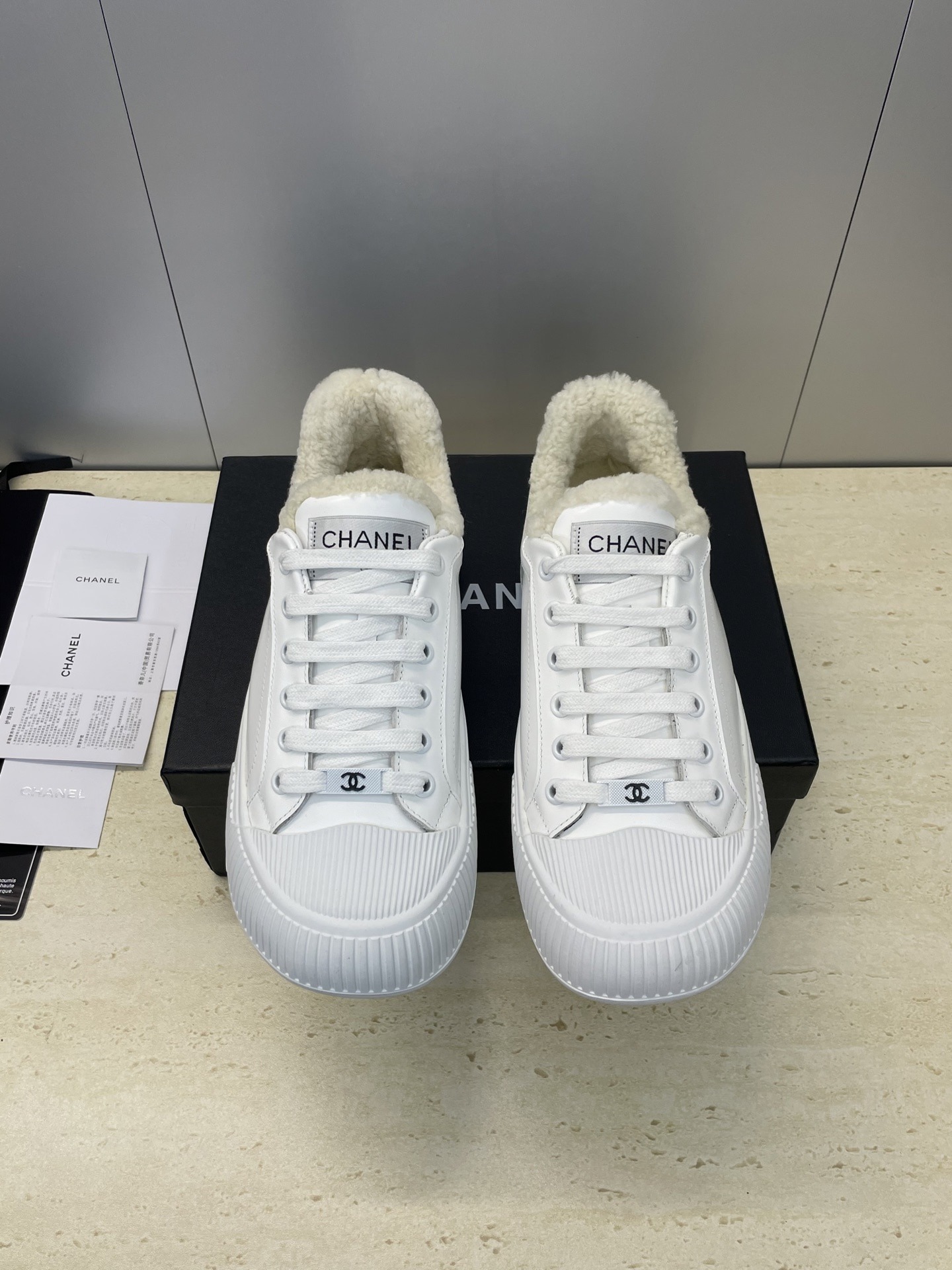 샤넬 신상 스니커즈