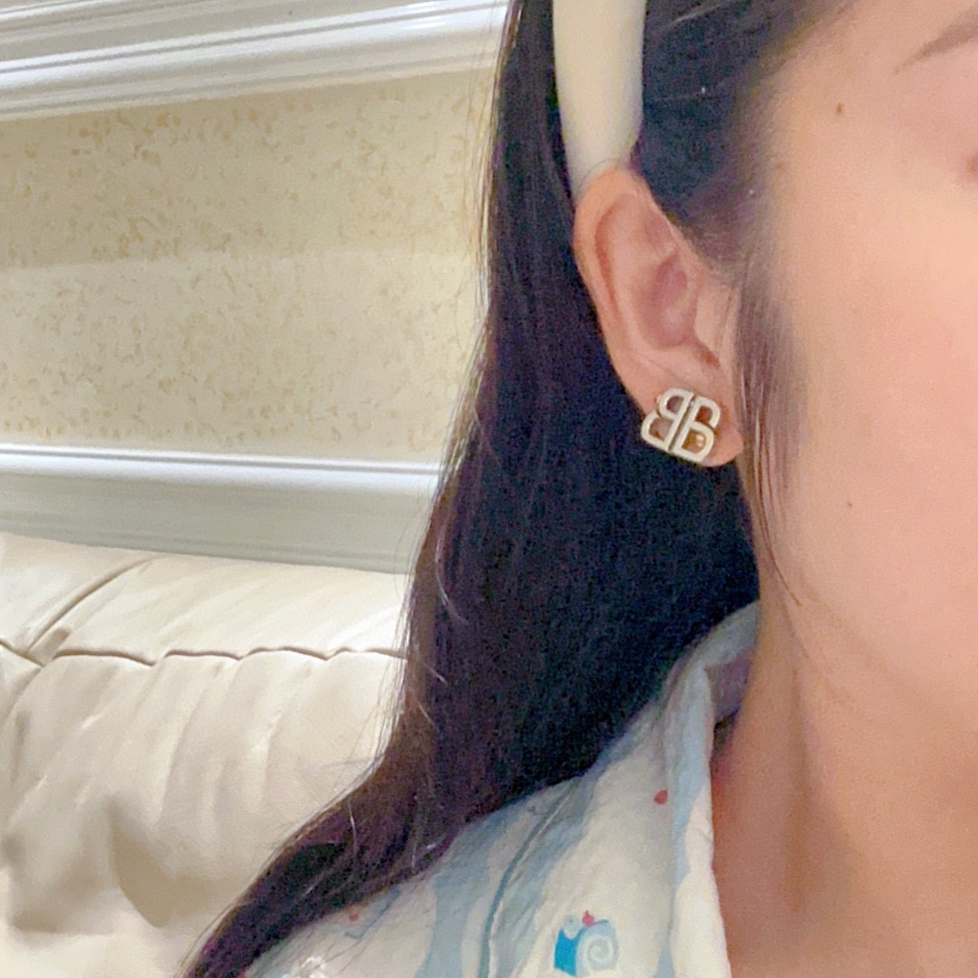 발렌시아가 귀걸이