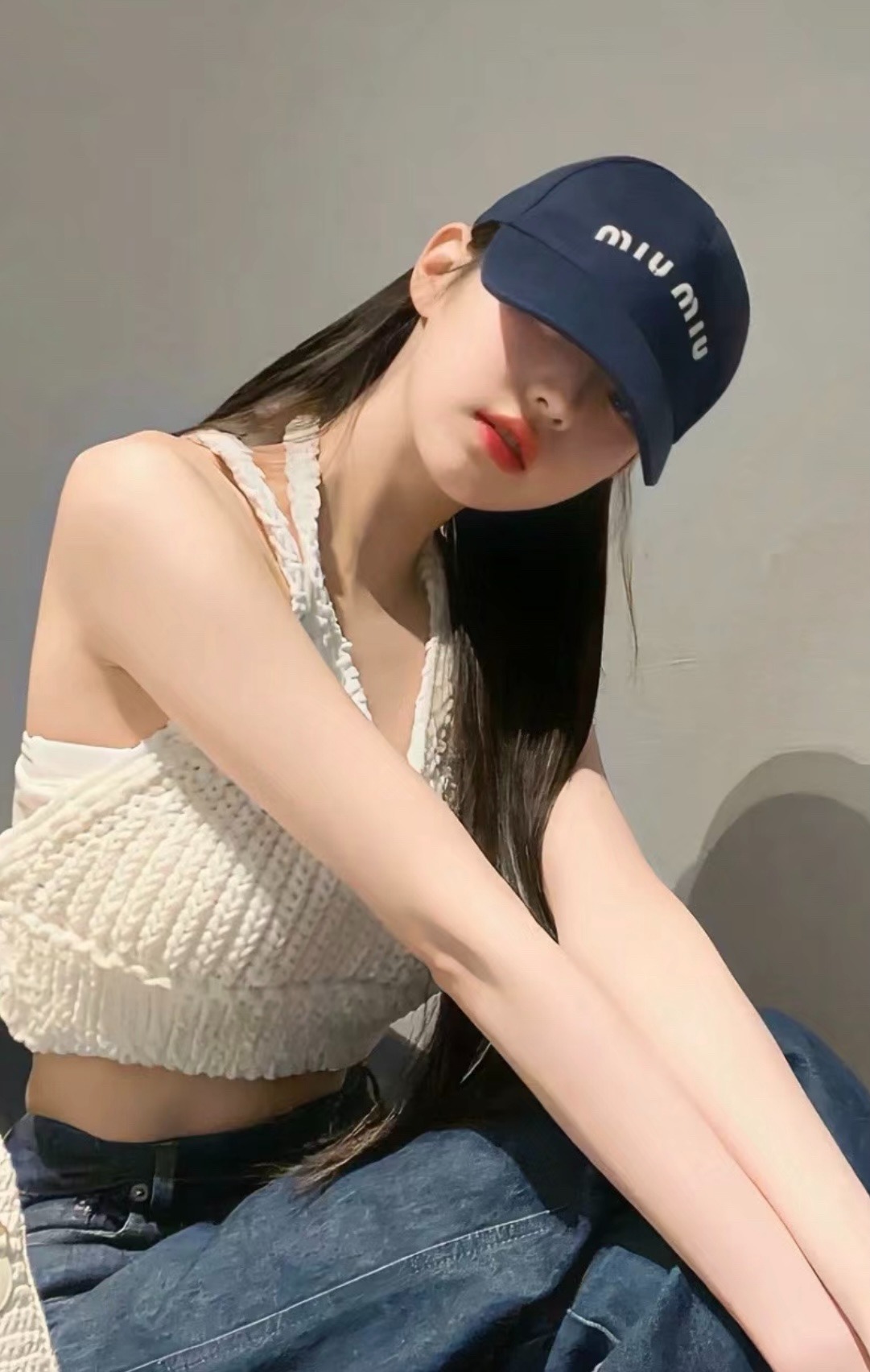 미우미우 24NEW 레터링 자수 로고 스냅백