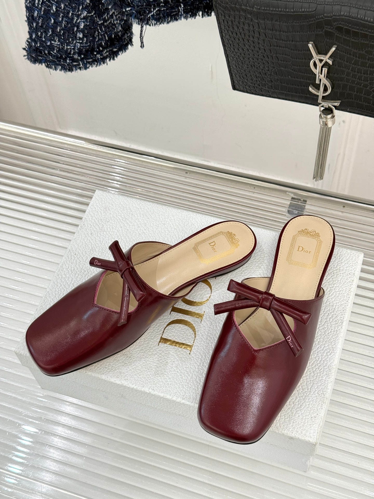 디올 26WF 봄 신상 리본 백팩 세미슬리퍼