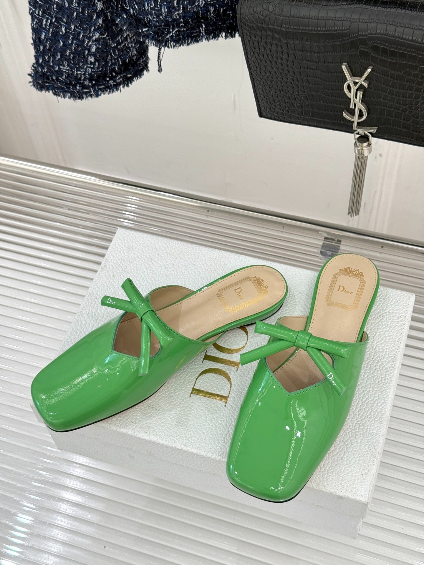 디올 26WF 봄 신상 리본 백팩 세미슬리퍼