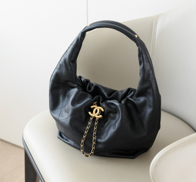 샤넬 2026 cc 체인 드로스트링 호보백