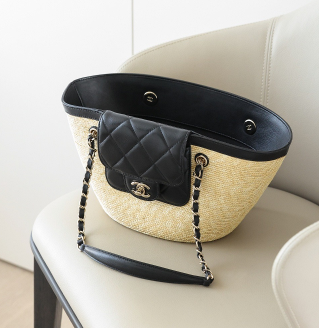샤넬 2026 크루즈 컬렉션 스몰 쇼핑백