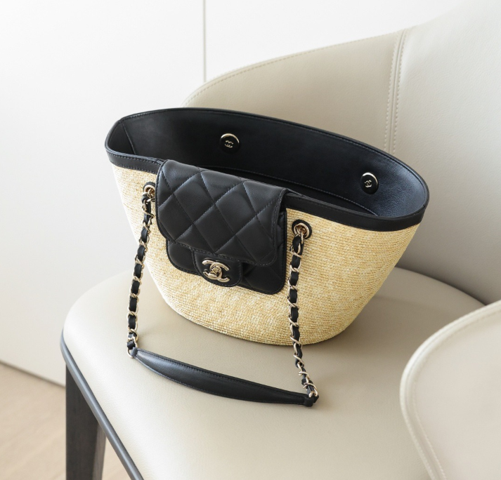 샤넬 2026 크루즈 컬렉션 스몰 쇼핑백