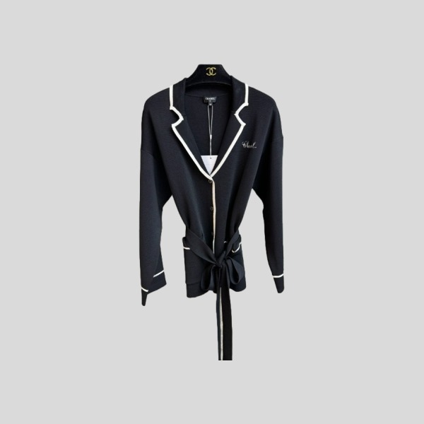 샤넬 블랙 타이 웨이스트 가디건
