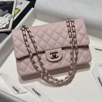 샤넬 2026 클래식 플랩백 미디엄 캐비어