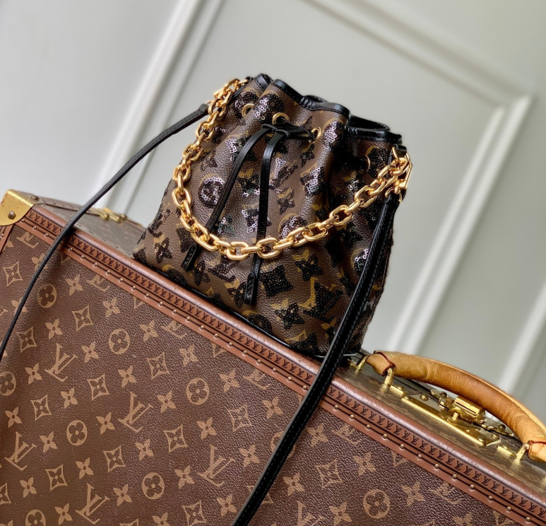 루이비통 2026 노에 BB 모노그램 시퀸